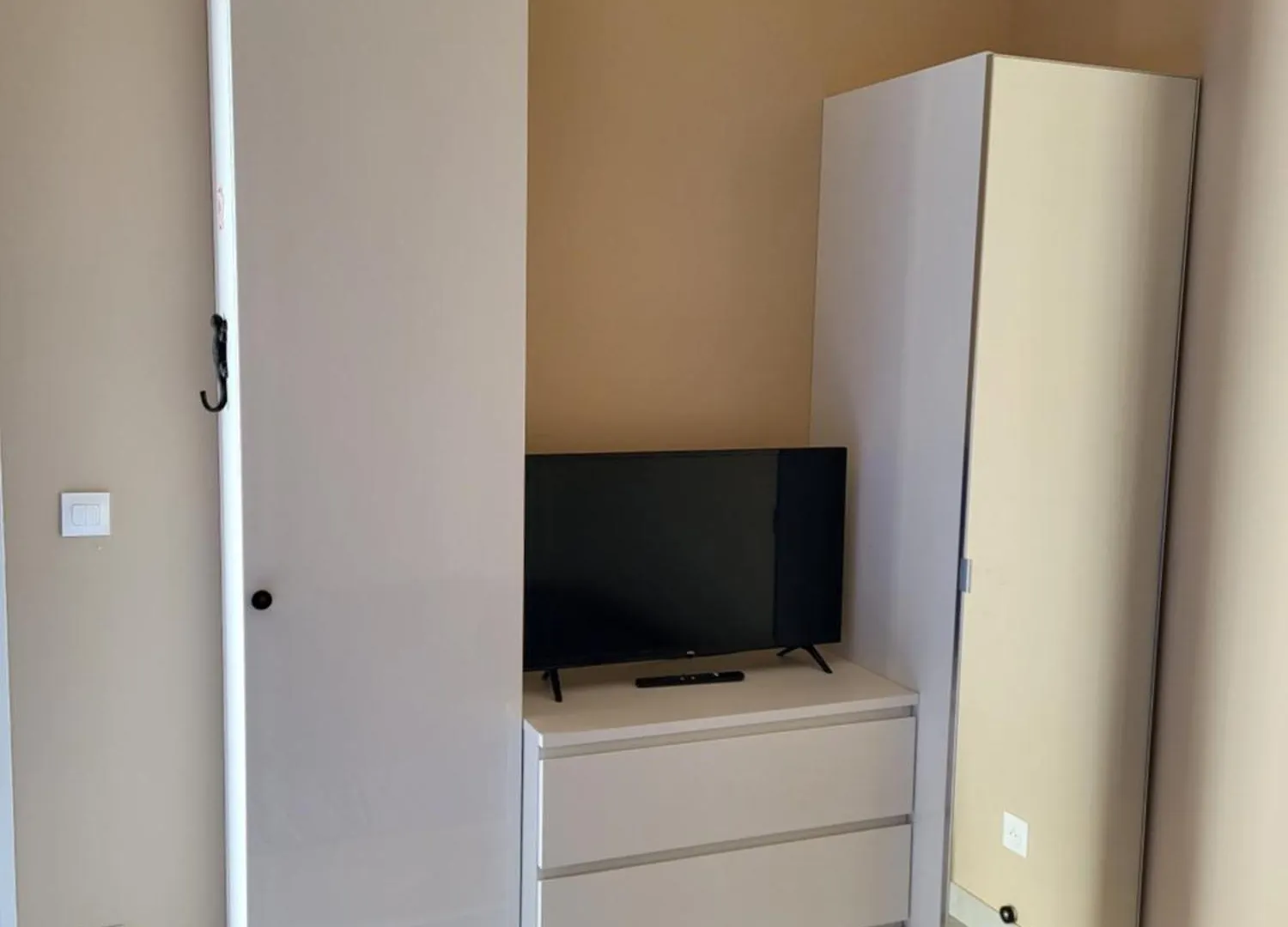 Studio A 400 M De La Plage Le Pradet Apartment