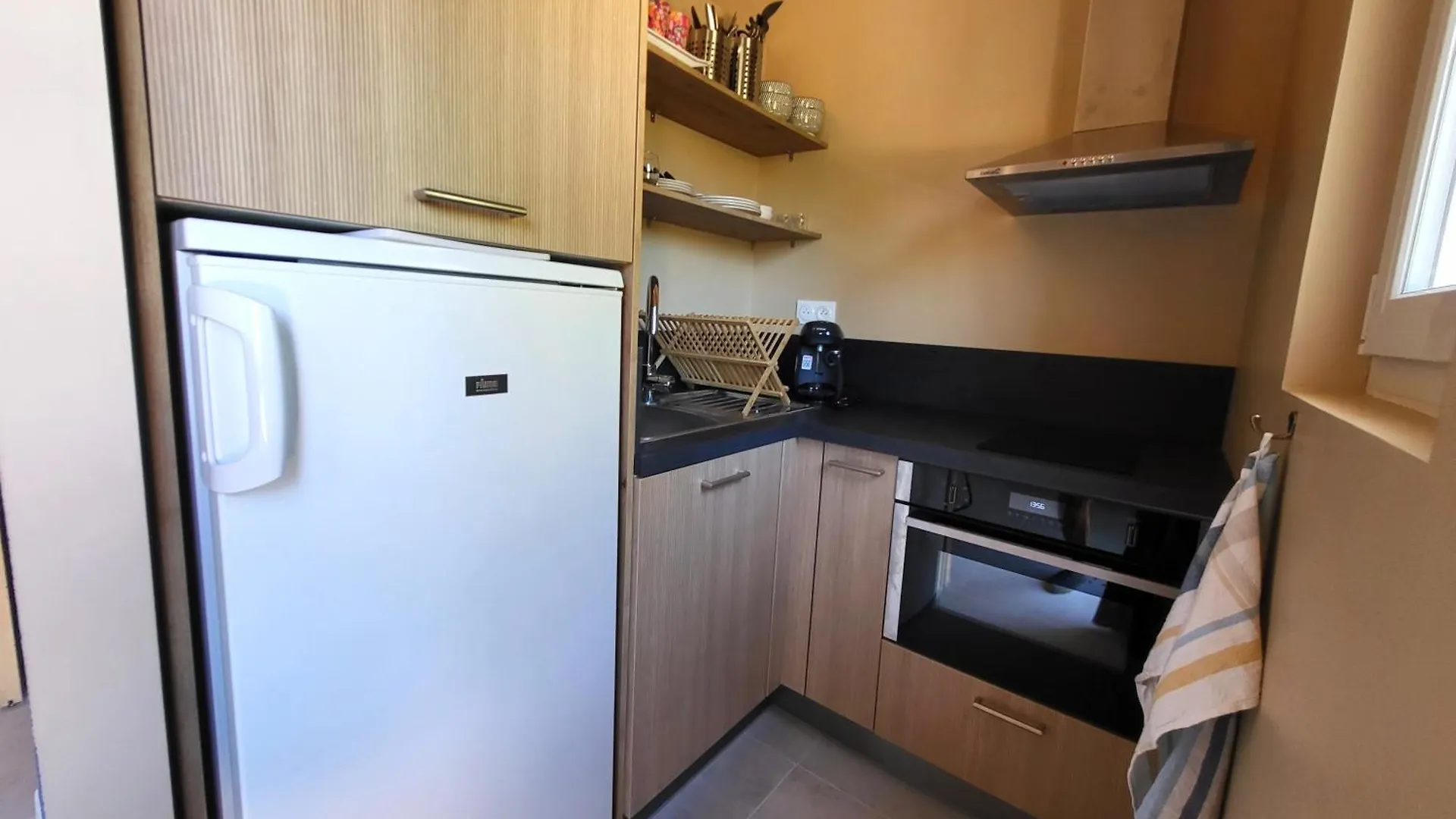 Studio A 400 M De La Plage Le Pradet 0*,  France