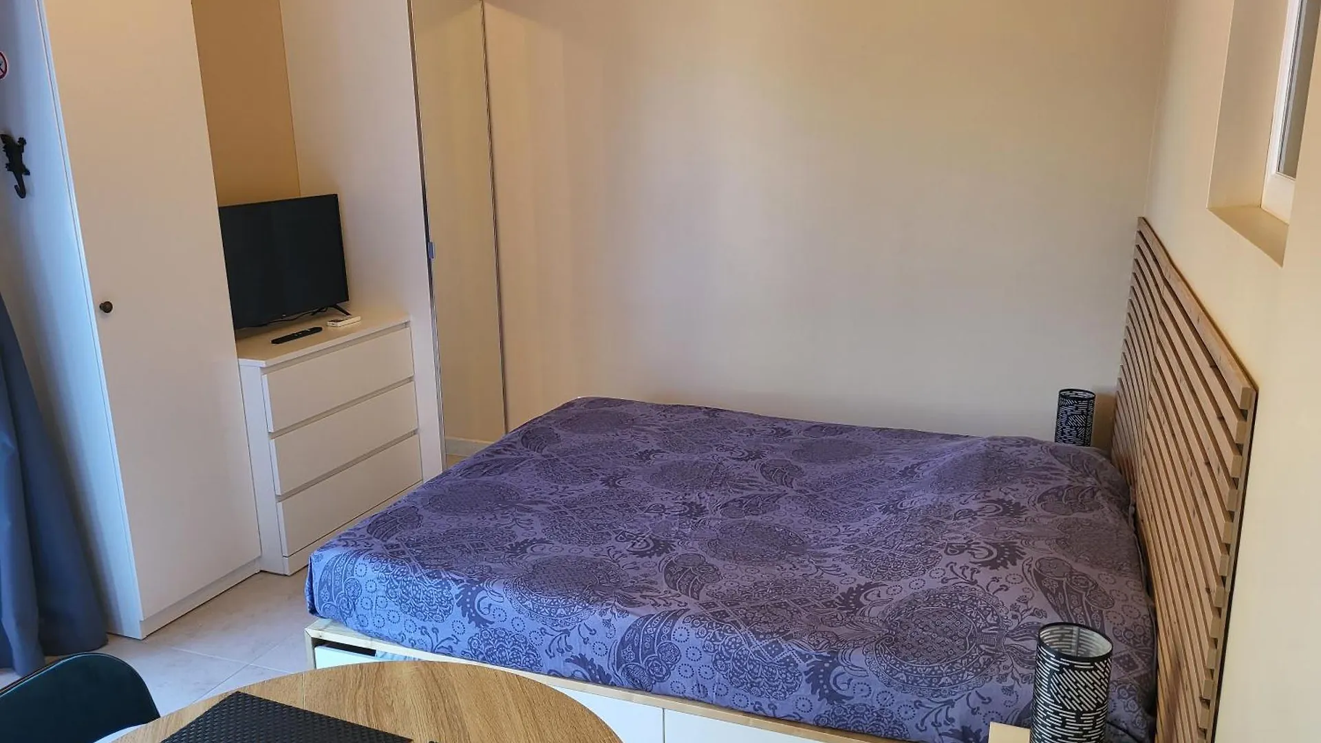 Studio A 400 M De La Plage Le Pradet France
